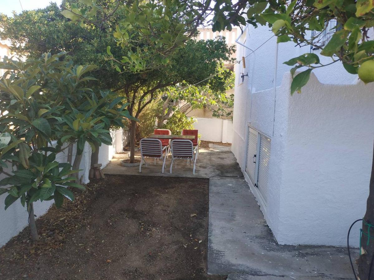 Leodi Place Kipséli Exteriör bild